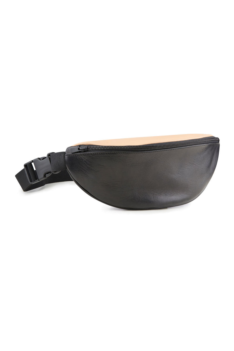 large and simple Belt bag black leather 