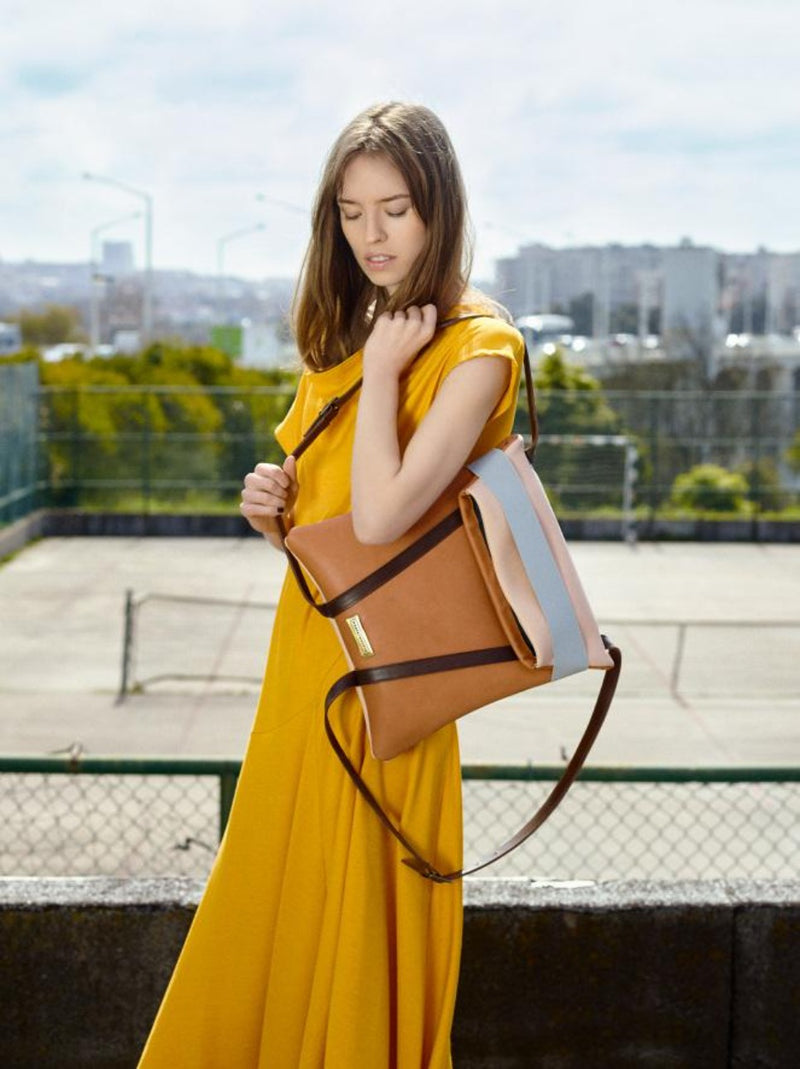 Slim laptop backpack in leather