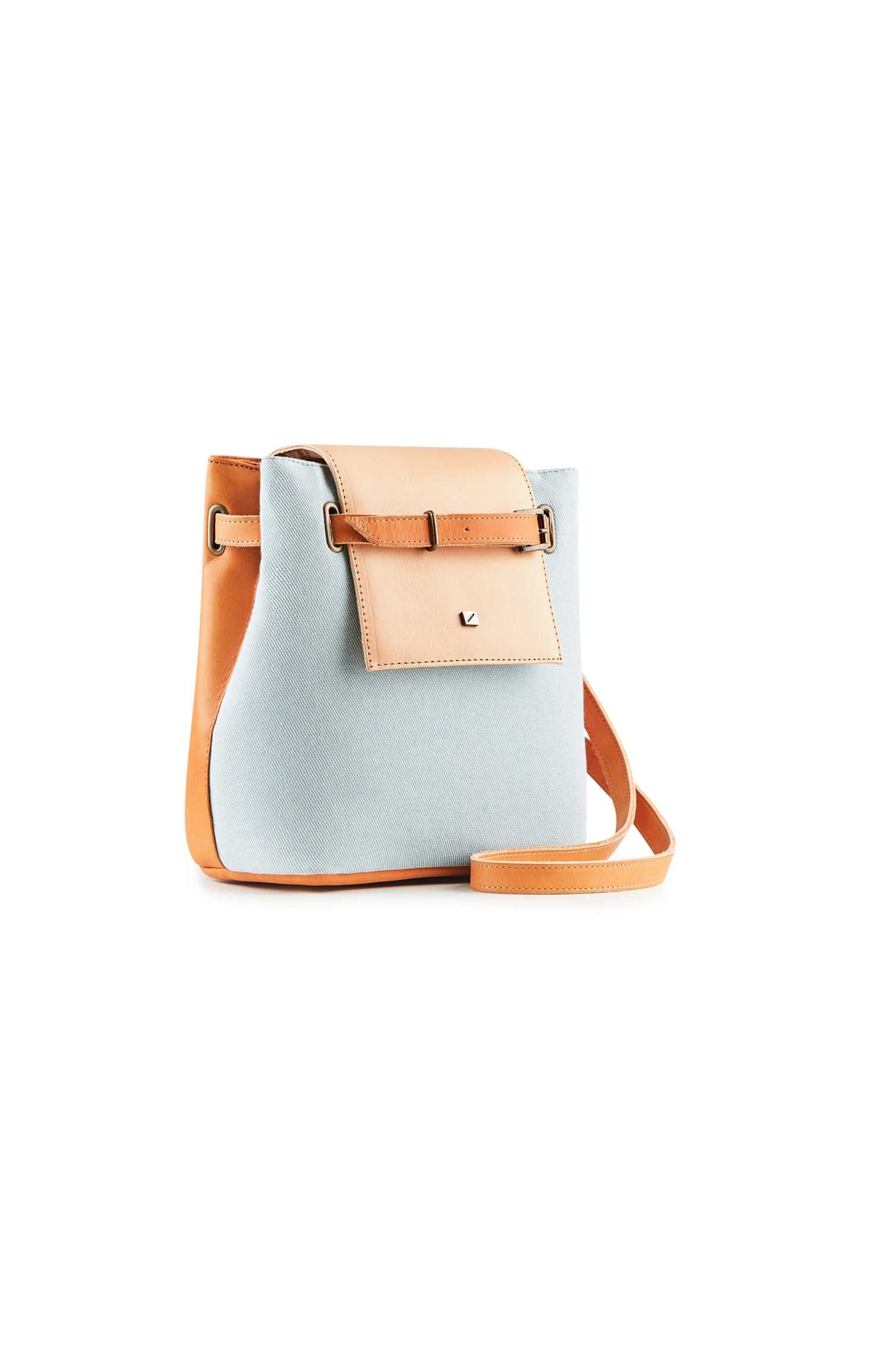 Sustainable shoulder bag outlet