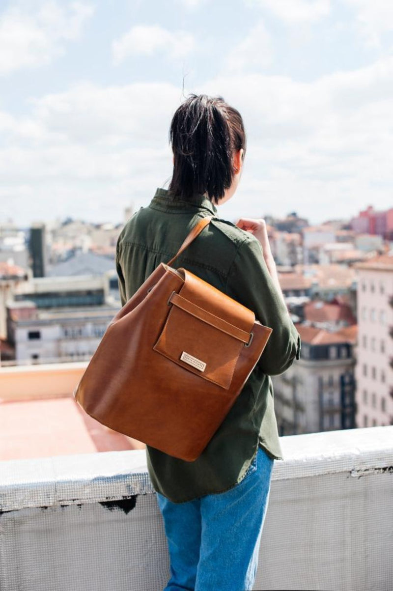 Canvas Shoulder Bag Long Crossbody Strap Detachable Pleated Large Pockets  Purse Zipper Closure Weekender Bag Everyday Tote Work Bag Red Bag - The Art  of Handcrafted Fashion: How Custom Bags Define Personal